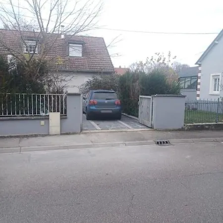 Tres Bel Appartement Type Loft De 40 M2, Classe 3 Etoiles Dans Maison Avec Parking Privatif Lingolsheim