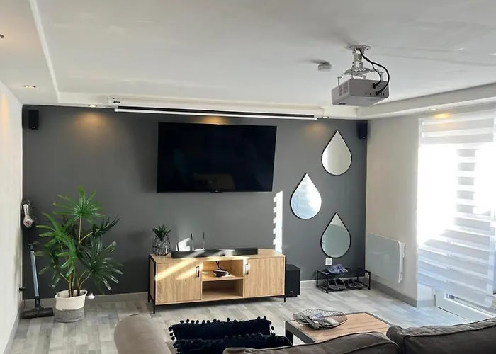 Tres Bel Type Loft De 40 M2, Classe 3 Etoiles Dans Maison Avec Parking Privatif Apartament